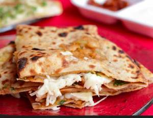 Aloo Egg Paratha 1Pcs (Fresh)