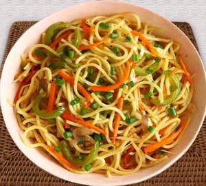 Veg Dum Noodles Full Plate
