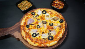 Indo-westin Veggie Pizza