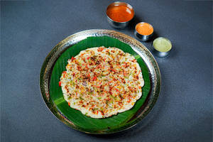 Onion Tomato Capsicum Uttapam