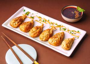 Paneer fried momos
