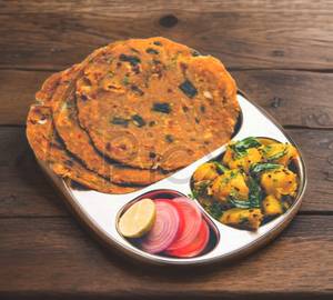 Methi Thepla(4 Pcs) + Sukhi Bhaji(300)