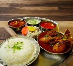 Non Veg Thali(2 pcs chicken+2 parantha+2 roti+rice+salad+pickle+ chatney+gulabjamun)