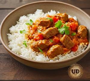 White Rice +Beef Gravy Boneless+Kozhambu+Rasam+Butter Milk+Omelette+Pickle And Appalam