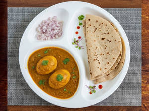 Egg Curry With Roti