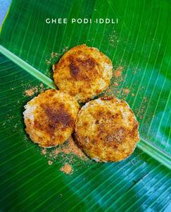Ghee Podi Idli (3 Pcs)