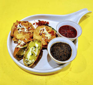 Cheese Burst Batata Vada | 3 Pcs