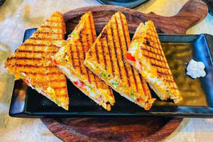 Cheese chutney sandwich