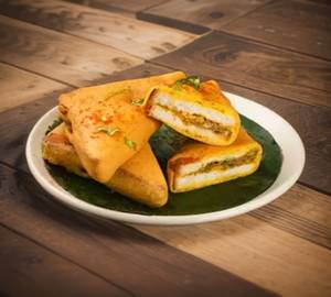 Paneer Bread Pakoda [1 Piece]