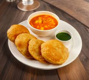 5 poori with sabji