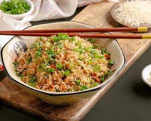 Garlic Schezwan Rice
