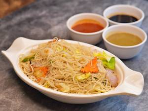 Veg Hakka Noodles