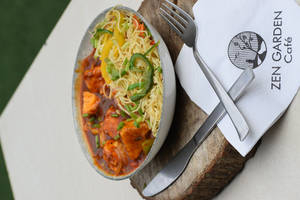Hakka Noodles & Chilli Paneer