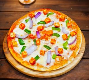 Paneer tikka pizza