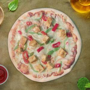 Tandoori paneer pizza