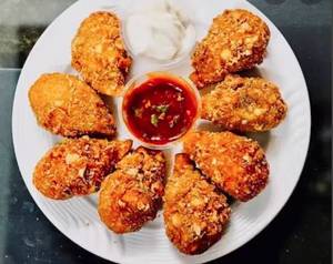 Veg Kurkure Paneer Momos