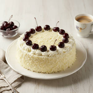 Eggless White Forest Cake 1/2kg