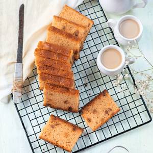 Jamaican Fruit Cake Slices