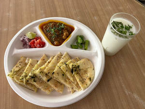 Chole Kulcha Combo