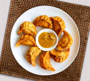 Chicken fried momos