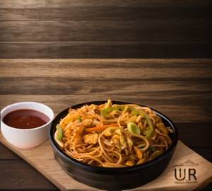 Egg schezwan noodles