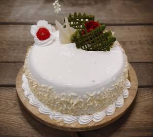White Forest Cake [1 Kg]