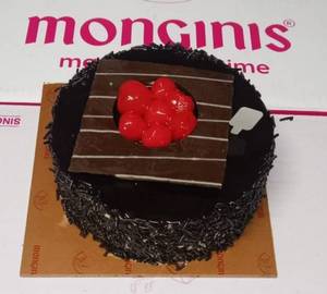 Eggless Choco Cherry Magic Premium Cake [Round] [500 Grams]