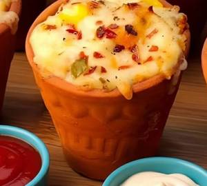 Capsicum Cheese Kullad Pizza 