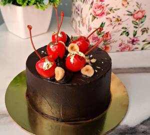 Chocolate Cherry Cake & Bouquet Hamper (Gluten-Free & Sugar-Free Cake)