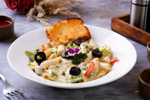 Penne With Vegetables In Alfredo