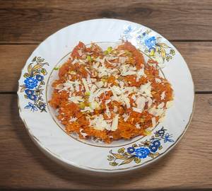 Desi Ghee Gajar Ka Halwa
