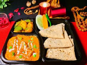 Matar Paneer Mini Thali (no Onion No Garlic)