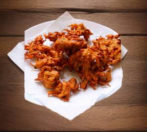 Pyaz Pakoda 6 Pieces