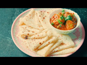 Aloo Dum Banarsi With Tawa Roti