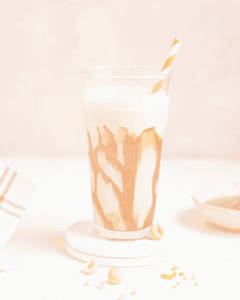 White Chocolate Choco Hazelnut Spread Shake