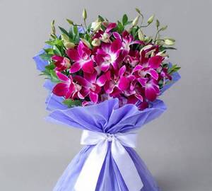 10 purple orchids bouquet
