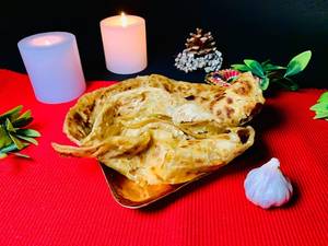 Lehsuniya Lachha Paratha (1 Pc - Whole Wheat)