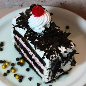 Black Forest Pastries Eggless