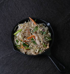 Chicken Hakka Noodles