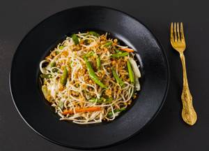 Veg Chilli Garlic Noodles
