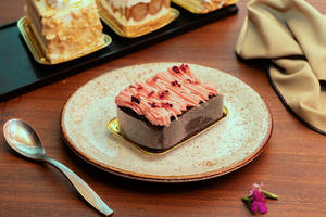 Rose Royale Brownie