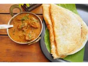 Dosa (2 Nos) With Chicken Curry