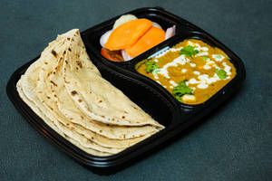 Paneer Butter Masala With Tawa Roti
