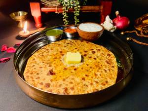 Gobhi Pyaaz Paratha (1 Pc - Whole Wheat)