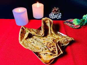 Aloo Pyaaz Chur Chur Paratha (1 Pc - Whole Wheat)