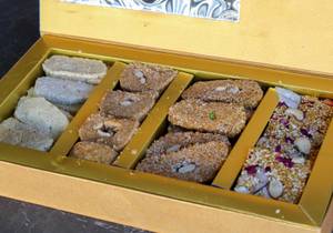 4 Khana Gajak Box 1 Kg