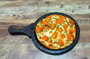Butter Chicken Pizza