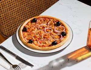 Sweet Corn And Black Olives Pizza