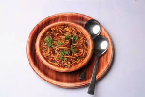 Sev Tomato