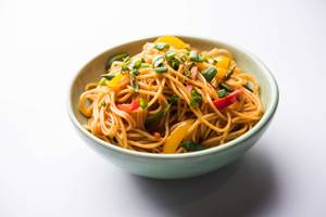 Veg Chilli Gralic Noodles
